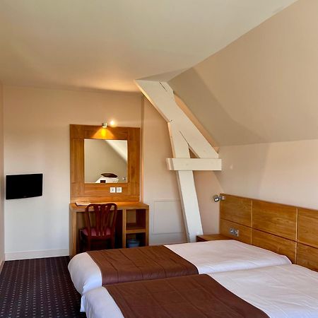 Logis Hotel Restaurant Du Labrador Saint-Benoît-sur-Loire エクステリア 写真