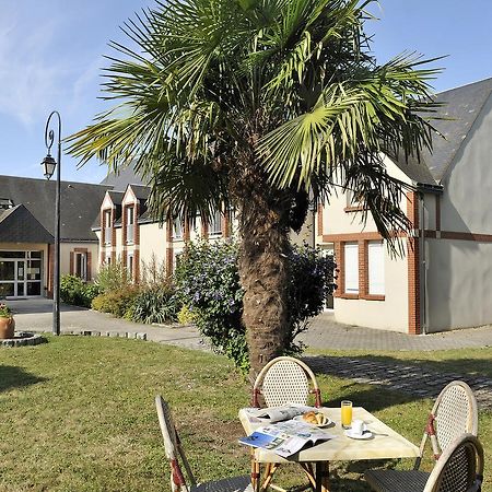 Logis Hotel Restaurant Du Labrador Saint-Benoît-sur-Loire エクステリア 写真